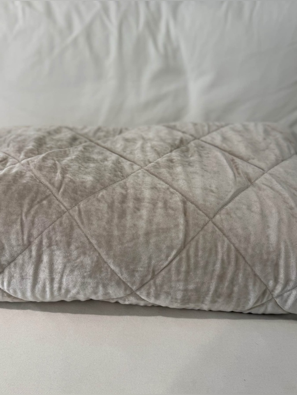 Diamond Stone Washed Velvet Geometric Full/Queen Quilt - Picture 2 of 3